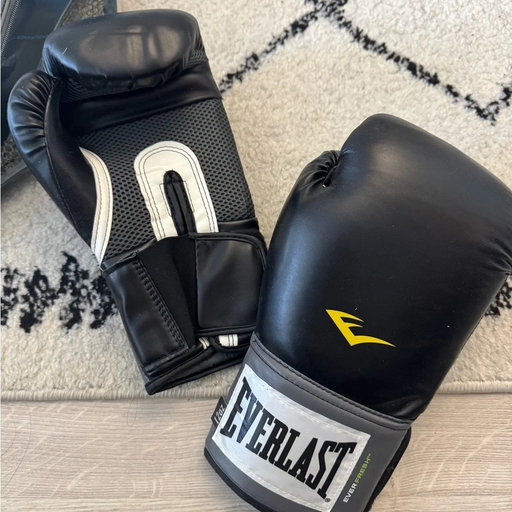 Everlast Pro Style Training Gloves - Black